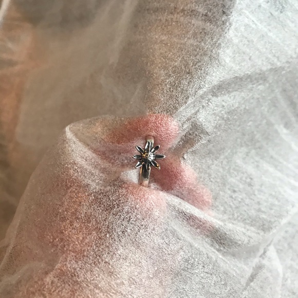 Dainty Sterling Silver Sunflower Ring and Frame - Picture 6 of 12